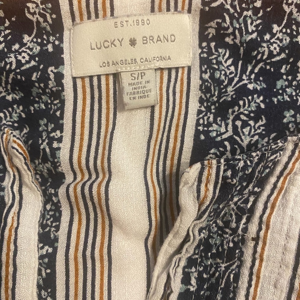 Lucky Brand top